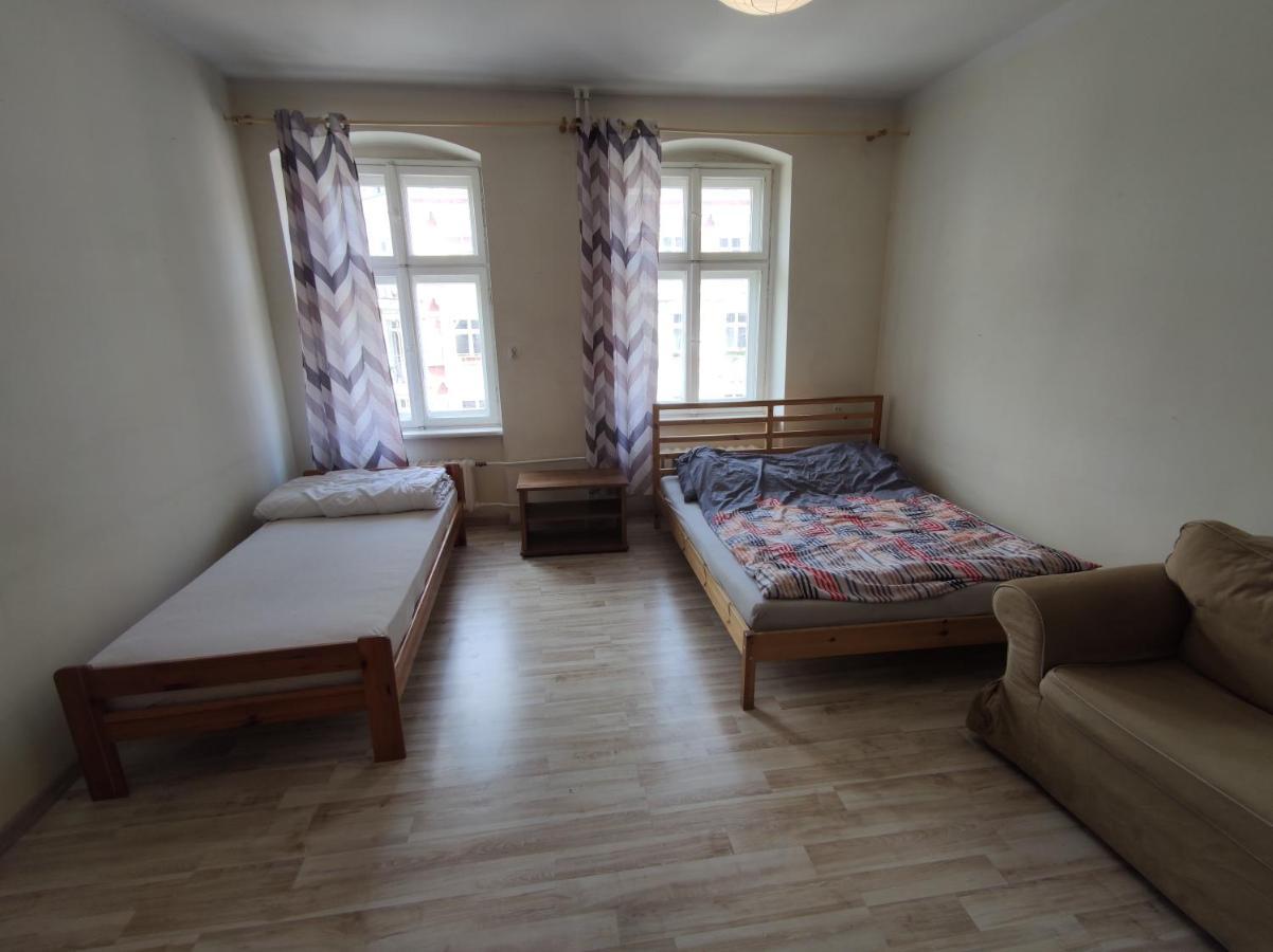 Apartament Przestronny apartament dla czterech osób Wrocław Zewnętrze zdjęcie